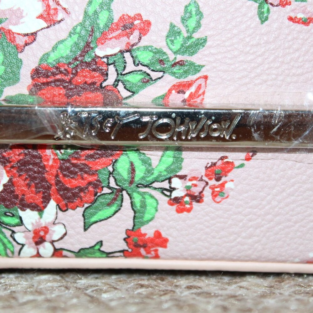 NWT Betsey Johnson Shabby Chic Bow front crossbody Purse DARLING!! - Picture 8 of 10